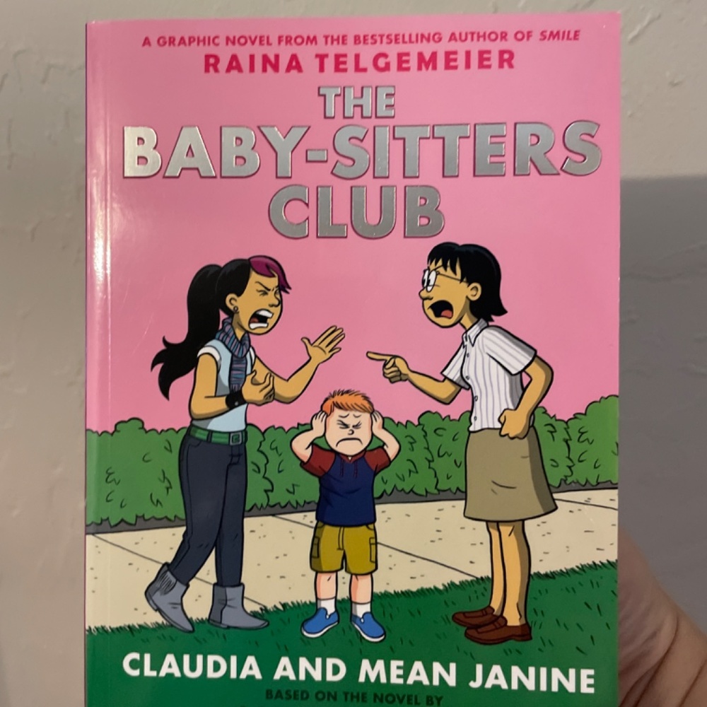 Books - Picture 5 of 8